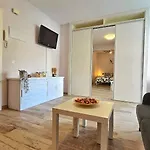 דירה Acogedor Estudio En El Centro De טורמולינוס