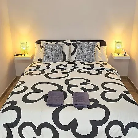 Acogedor Estudio En El Centro De *